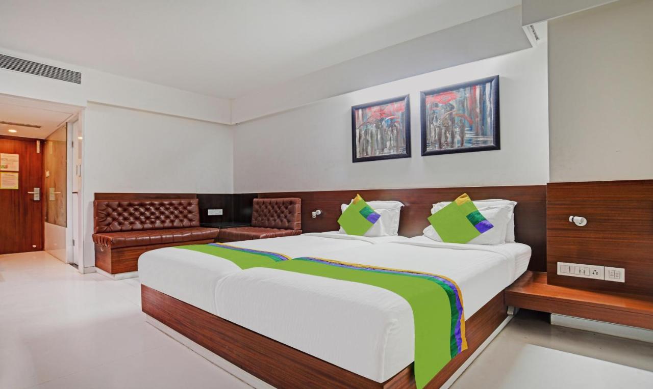 Treebo Cherry Tree Indore Exterior photo